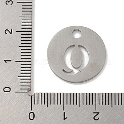 変色しない304ステンレススチールペンダント  ステンレス鋼色  アルファベット付きフラットラウンド  文字Q  19x1.2mm  穴：2.5mm&nbsp;STAS-F233-M-P01-A-Q