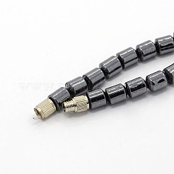 トレンディなユニセックスヒイラギのアクセサリーのグレードの非磁性合成ヘマタイトビーズクロスペンダントネックレス  合金製ネジ式クラスプ付き  ブラック  24.6インチ（62.5cm）&nbsp;NJEW-M013-04