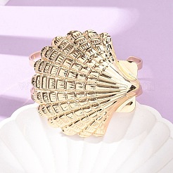 女性用合金カフバングル  ゴールドカラー  シェル形状  内径：2.44インチ（6.2cm）&nbsp;BJEW-Z168-01G-03