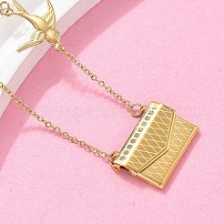 304ステンレススチールエンボロープ＆バードペンダントネックレス（女性用）  18KGP本金メッキ  16.93インチ（43cm）&nbsp;NJEW-U037-01B-G