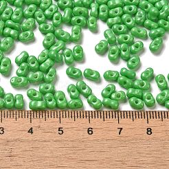 焼付塗装ガラスシードビーズ  ピーナッツ  ライムグリーン  5.5~6x3~3.5x3mm  穴：1~1.2mm  約4000個/ポンド&nbsp;SEED-K009-01A-15