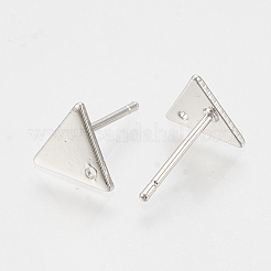真鍮製スタッドピアスパーツ  ループと平板付き  穴  三角形  ニッケルフリー  プラチナメッキ  7x8x1mm  穴：1mm  ピン：0.7mm&nbsp;KK-N186-63P