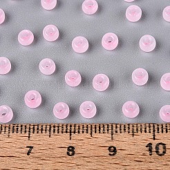 内側が透明なガラスシードビーズ6/0個。  ロンデル  丸い穴  パールピンク  4x3mm  穴：1.2~1.5mm  約6080個/ポンド&nbsp;SEED-N008-08Q