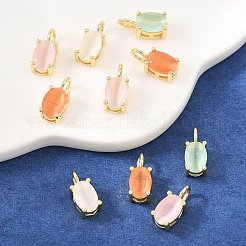 真鍮の猫のペンダント  ひし形チャーム  長持ちメッキ  ラックめっき  鉛フリー＆カドミウムフリー  18KGP本金メッキ  多面カット  ミックスカラー  9~9.5x4x4mm  穴：2mm&nbsp;KK-C251-09B-G
