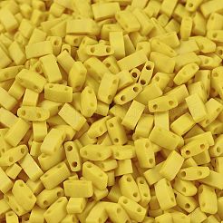 MIYUKIハーフティラビーズ  日本製シードビーズ  2の穴  （htl2311)マット不透明カナリア  5x2.3x1.9mm  穴：0.8mm  約12500個/500g&nbsp;SEED-MY05-HTL2311