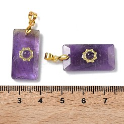 天然アメジストのファセットペンダント  長方形、太陽のチャーム付き、ラックメッキ、金色の真鍮製金具  25x13x7mm  穴：5x3.5mm&nbsp;G-A298-01G-08