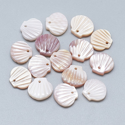 パールシェルのチャームのナチュラルホワイトシェルマザー  シェル  9.5~10.5x10~11x2~3mm  穴：1mm&nbsp;SSHEL-S260-097C-1
