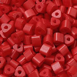 ベーキングペイント ガラスビーズ  セイロン  三角穴  trangle  レッド  5x5x4mm  穴：1.3mm  3150個/ポンド&nbsp;SEED-H002-K-D310