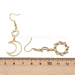 ボヘミアンスタイルの304ステンレススチール製ダングルイヤリング  月と太陽  左右  ゴールドカラー  53~55x17~19.5mm&nbsp;EJEW-F380-01G