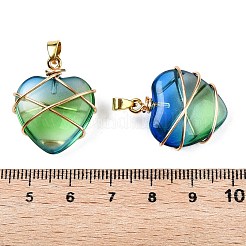 ランプワークペンダント  銅線で巻いたハートチャーム  ゴールドカラー  薄緑  24x21x9mm  穴：4x6mm&nbsp;GLAA-T023-05G