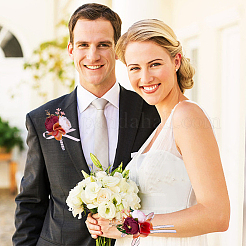 2Pcs 2 Style Silk Cloth & Plastic Imitation Flower Wrist Corsage & Corsage Boutonniere&nbsp;AJEW-CP0007-26A
