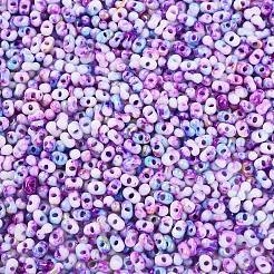 ツートンカラーのベーキングペイントガラスシードビーズ  丸い穴  ピーナッツ  青紫色  4.5x2.5x2.5mm  穴：1mm  約4500個/ポンド&nbsp;SEED-C003-01K