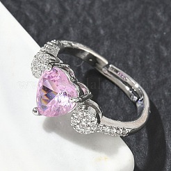 女性用真鍮製調節可能指輪  ピンクのハートと透明なキュービックジルコニア付き  長持ちメッキ  プラチナ  9mm  内径：17mm&nbsp;CU-CBA7E55-05P