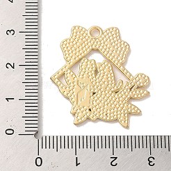 合金エナメルチャーム  ゴールドカラー  花のチャームを持った猫  ミスティローズ  29.5x27x1.5mm  穴：2mm&nbsp;ENAM-147-04G-G