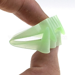 蓄光人工プラスチック歯モデル  暗闇で光る  ハロウィーンのいたずら小道具の装飾用  淡緑色  55x42x15mm&nbsp;LUMI-PW0004-060