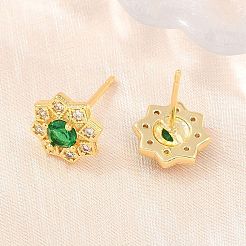 真鍮製 マイクロパヴェ キュービックジルコニア スタッドピアス 女性用  花  カドミウムフリー＆鉛フリー  長持ちメッキ  ラックめっき  18KGP本金メッキ  グリーン  9.5x10.5mm&nbsp;KK-A305-03G-06
