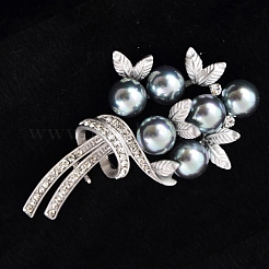 Exquisite Flower Alloy Rhinestone Brooch&nbsp;PW-WG7FC23-01