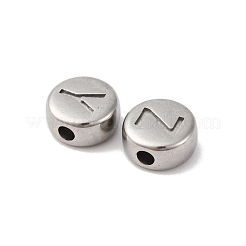 304ステンレススチールビーズ  文字a~z付きのフラットラウンド  ステンレス鋼色  7x3.5mm  穴：1.6mm&nbsp;STAS-A117-11P