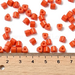 ベーキングペイント ガラスビーズ  セイロン  三角穴  trangle  レッドオレンジ  5x5x4mm  穴：1.3mm  3150個/ポンド&nbsp;SEED-H002-K-D328