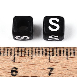 初期のアクリル水平穴ビーズ  キューブ  ブラック  文字S  6x6x6mm  穴：3.5mm  333個/ 50g&nbsp;X-OACR-ZX006-35S