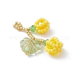 ガラスシードビーズのベリーと葉のペンダント  ガラスとアクリルで  きいろ  35x22x10mm  穴：2mm&nbsp;PALLOY-MZ01114-05