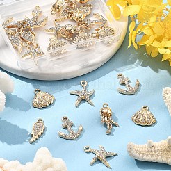25スタイルの合金クリスタルラインストーンペンダント5個。  ラックめっき  カドミウムフリー＆ニッケルフリー＆鉛フリー  海をテーマにしたミックスシェイプ  ゴールドカラー  14.5~19.5x7.5~15x1.5~6.5mm  穴：1.6~2mm  5個/スタイル&nbsp;FIND-FS0004-14