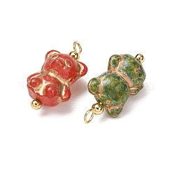 焼き絵の具と金色の金属を編み込んだガラスのペンダント  ピカソのビーズペンダント  クマのチャーム  真鍮のループを有します  18KGP本金メッキ  ミックスカラー  22x12x9.5mm  穴：2.2mm&nbsp;GL-CBA010C-11G