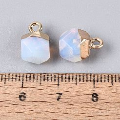 オパールペンダント  ポリゴンのチャーム  金色の真鍮ループ  11.5~14x7~9.5x7~9.5mm  穴：1.6~1.8mm&nbsp;G-N359-18G-22