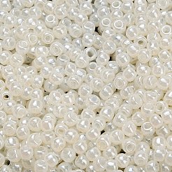 トーホー 6/0ラウンドビーズ  日本製シードビーズ  （クリームオパール光沢663)個  4mm  穴：1.5mm  約840個/50g&nbsp;SEED-XTR06-0663