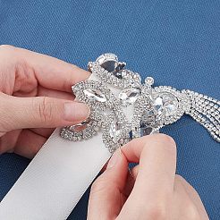 ホットフィックスラインストーン1個  パッチに真鍮  結婚式のテーマのドレスシューズの衣服の装飾のため  花  クリスタル  264x68x11mm&nbsp;DIY-FG0002-43