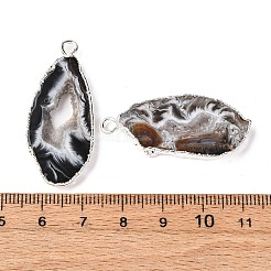 天然ジオード瑪瑙のペンダント  真鍮パーツ  ナゲット  銀色のメッキ  38~65x18~40x5~6mm  穴：5x7mm&nbsp;G-G950-02P