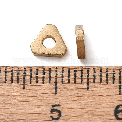 真鍮製スペーサービーズ  三角形  生（メッキなし）  5x5x1.5mm  穴：2mm&nbsp;KK-B178-01C-1