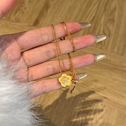 Flower 925 Sterling Silver Micro Pave Clear Cubic Zirconia Pendant Necklaces for Women&nbsp;NJEW-F338-10G