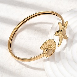 304ステンレススチール製キャットアイカフバングル  女性用ターミナルバングル  18KGP本金メッキ  イオンプレーティング（ip）  長持ちメッキ  ヒトデと巻き貝  内径：2.36x2.09インチ（6x5.3cm）&nbsp;BJEW-L719-02A-G