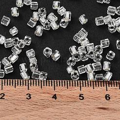 ガラスシードビーズ  角穴  銀並ぶ  正方形  透明  3~3.5x2.5~3x2.5~3mm  穴：1mm  約10714個/ポンド&nbsp;SEED-M011-01B-01