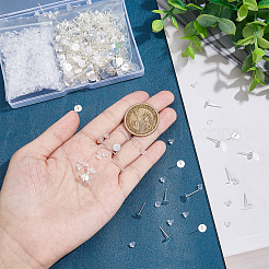 304ステンレススチールスタッドピアス金具500個  フラットパッドイヤリングポスト  500個のプラスチック製イヤーナット付き  銀  6x0.3mm  ピン：0.8mm&nbsp;STAS-UN0036-32