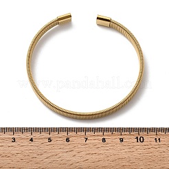 304ステンレススチール製フラットスネークチェーンカフバングル（女性用）  イオンプレーティング（ip）  18KGP本金メッキ  内径：2-1/2x2-1/4インチ（6.2x5.8cm）&nbsp;BJEW-A067-06G